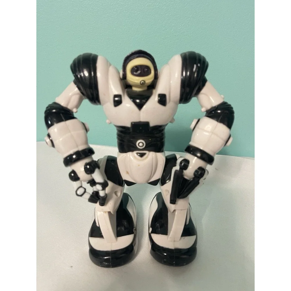 WowWee‎ Robosapien Humanoid Toy Robot 14